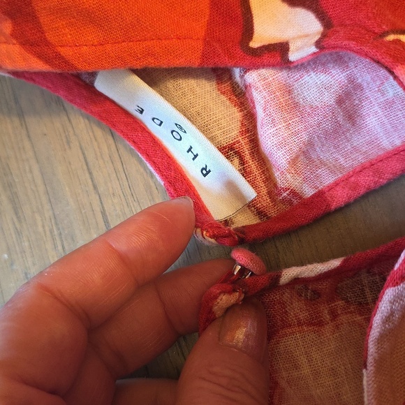 Rhode Red Zinnia Floral Print Bell Sleeve Keyhole Back Midi Dres 8 - Picture 7 of 11